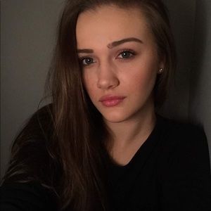 Meet your Posher, Brianna